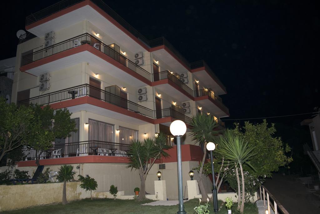 Hotel Milton Mavrovoúnion Exterior foto